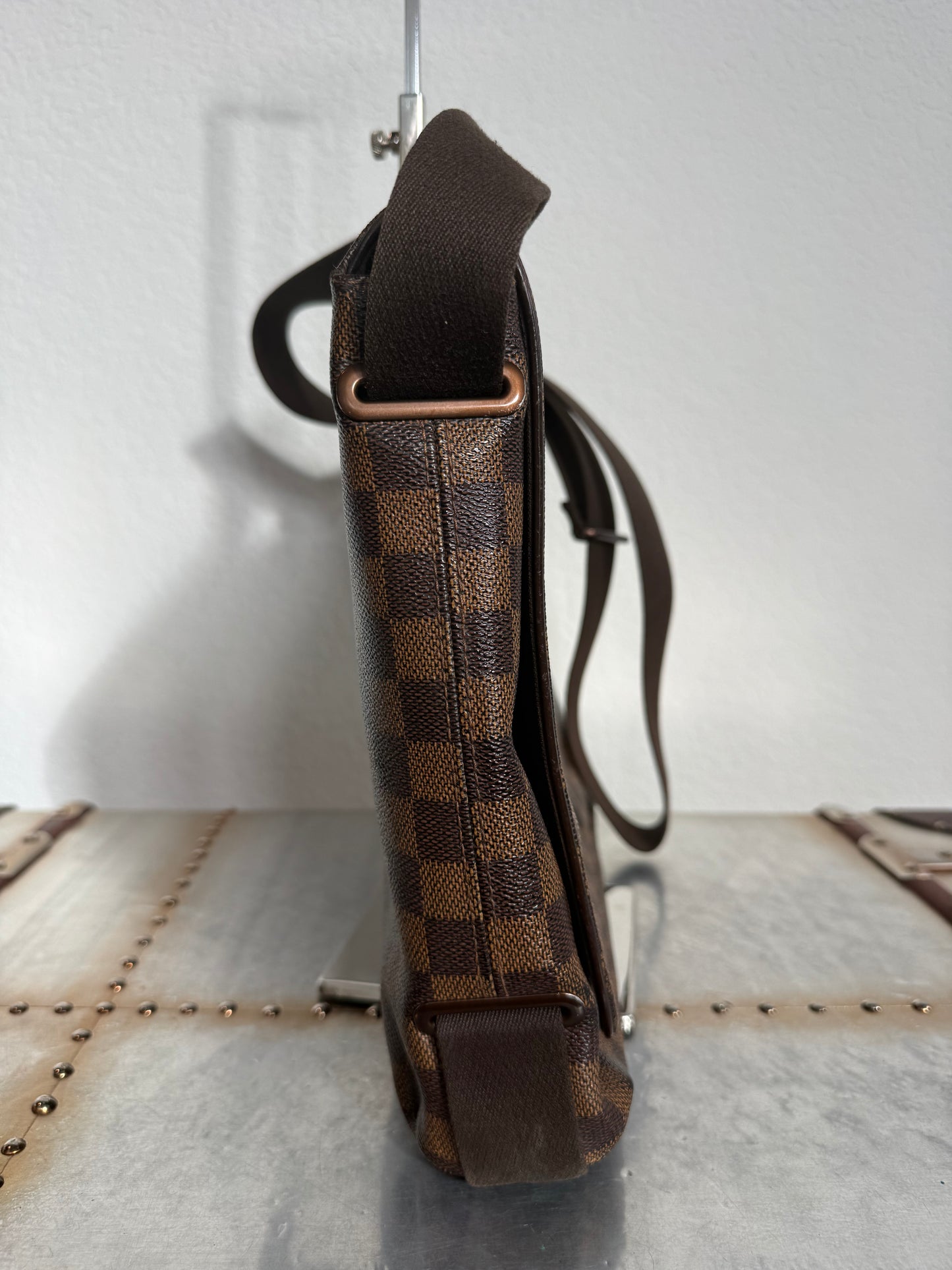 Pre-owned Authentic Brooklyn Mm Damier Ebene Crossbody Bag