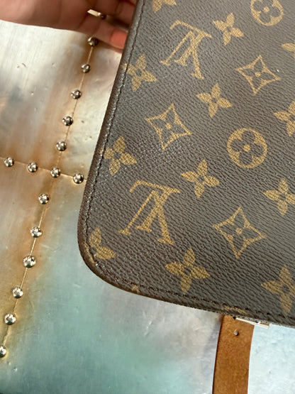 Pre-owned Louis Vuitton Cartouchiere MM Monogram Shoulder / Crossbody Bag