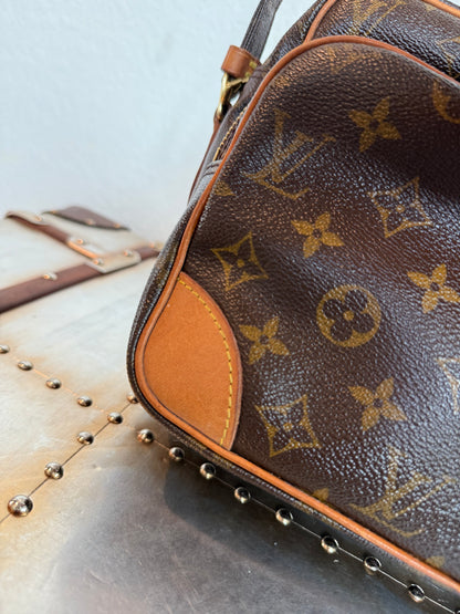 Pre-owned Louis Vuitton Nile PM Monogram Shoulder Bag/ Crossbody Bag