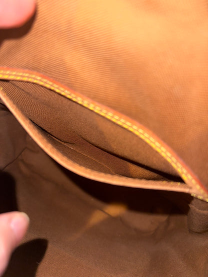 Pre-owned Authentic Louis Vuitton Montsouris MM Monogram Backpack