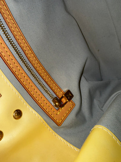 Pre-owned Authentic Louis Vuitton Reade PM Vernis Handbag