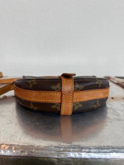 Pre-owned Authentic Louis Vuitton Chantilly PM Monogram Crossbody Bag