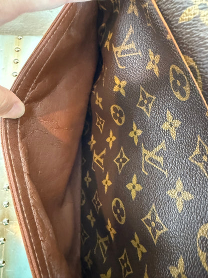 Pre-owned Louis Vuitton Trocadero 30 Monogram Shoulder / Crossbody Bag