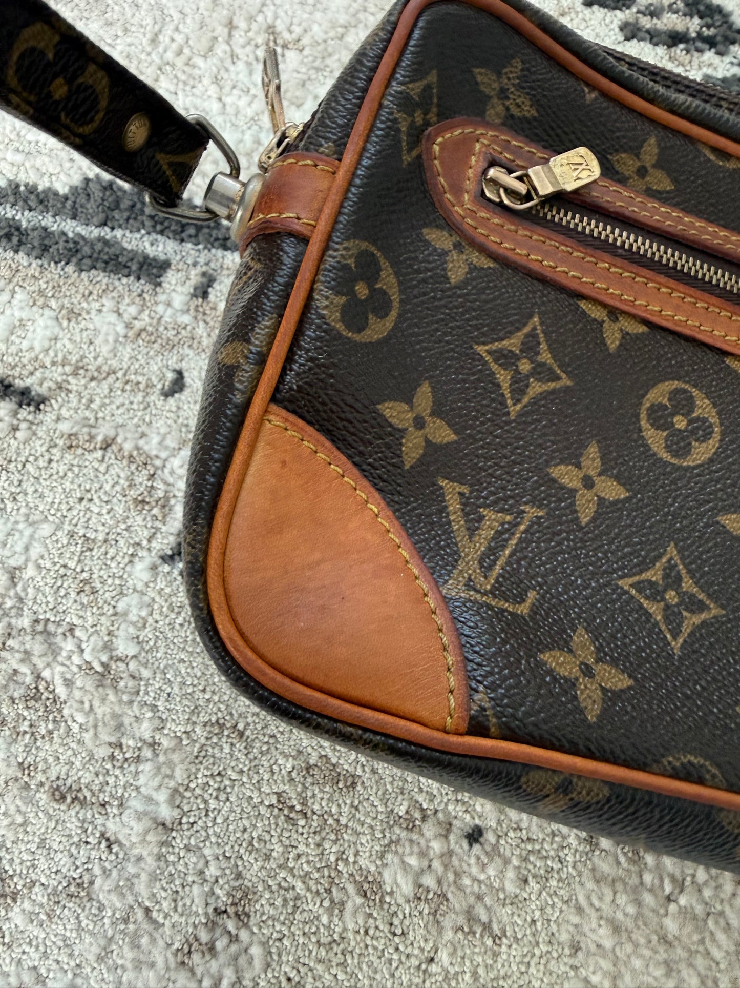 Pre-owned Authentic Louis Vuitton Marly Dragonne GM Monogram Clutch / Handbag