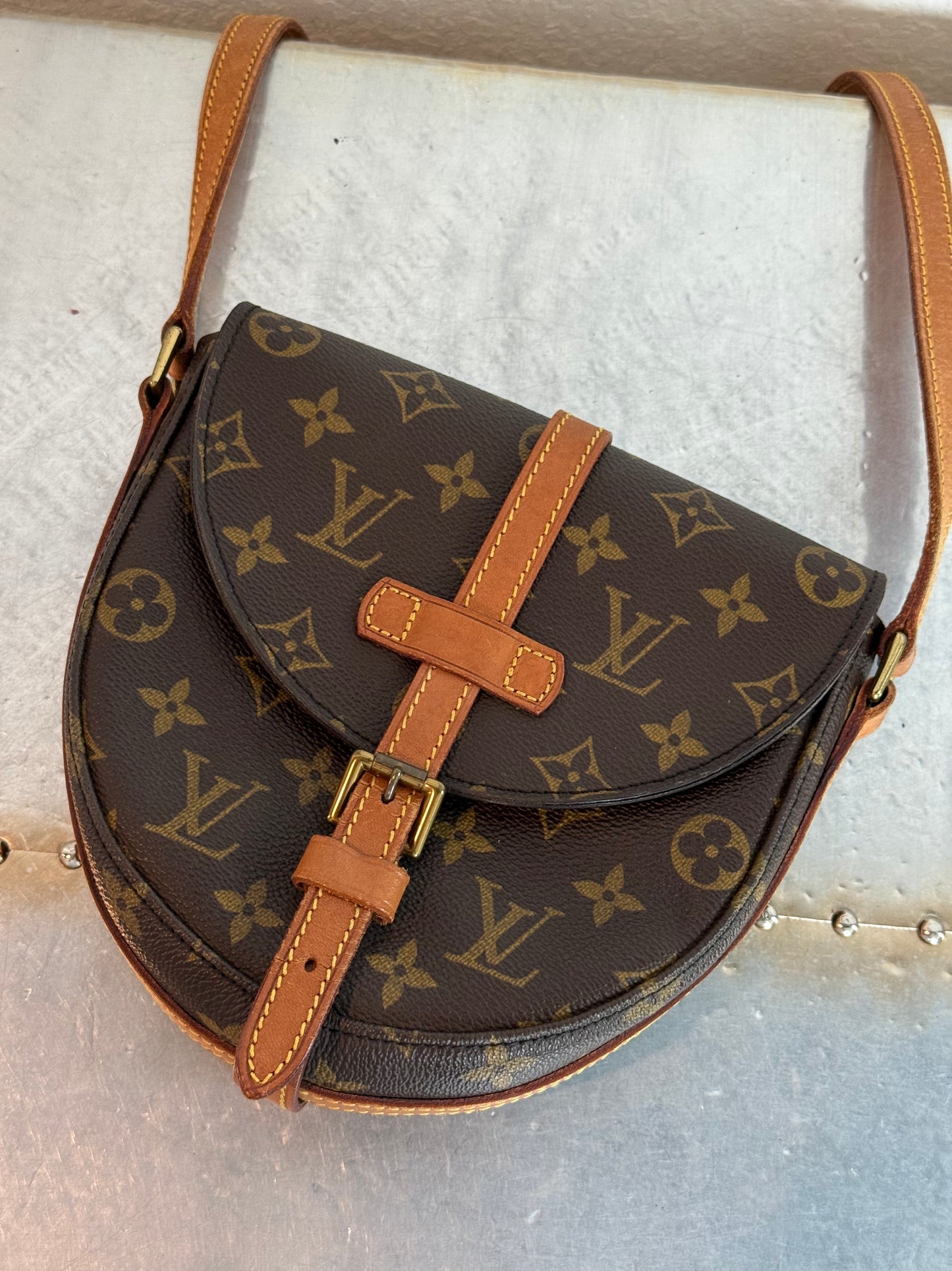 Pre-owned Authentic Louis Vuitton Chantilly PM Monogram Crossbody Bag