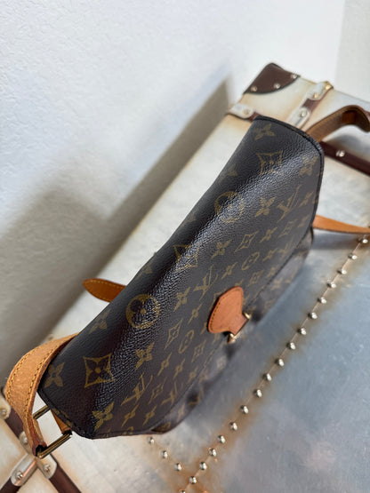 Pre-owned Authentic Louis Vuitton Saint Cloud GM Monogram Crossbody Bag