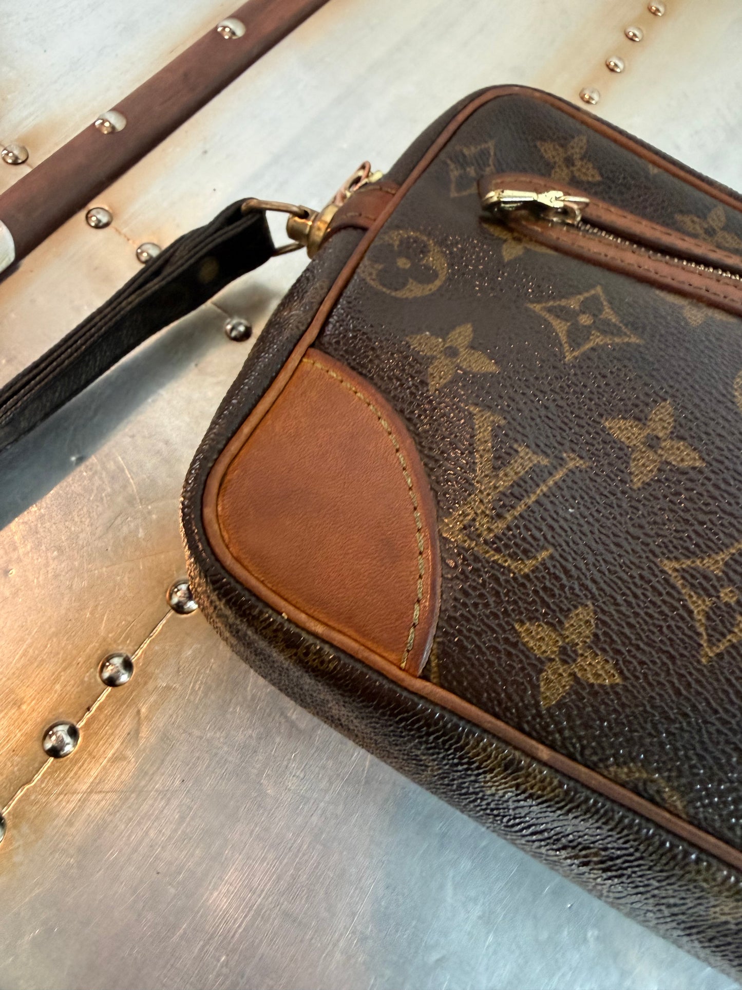 Pre-owned Authentic Louis Vuitton Marly Dragonne GM Monogram Clutch / Handbag