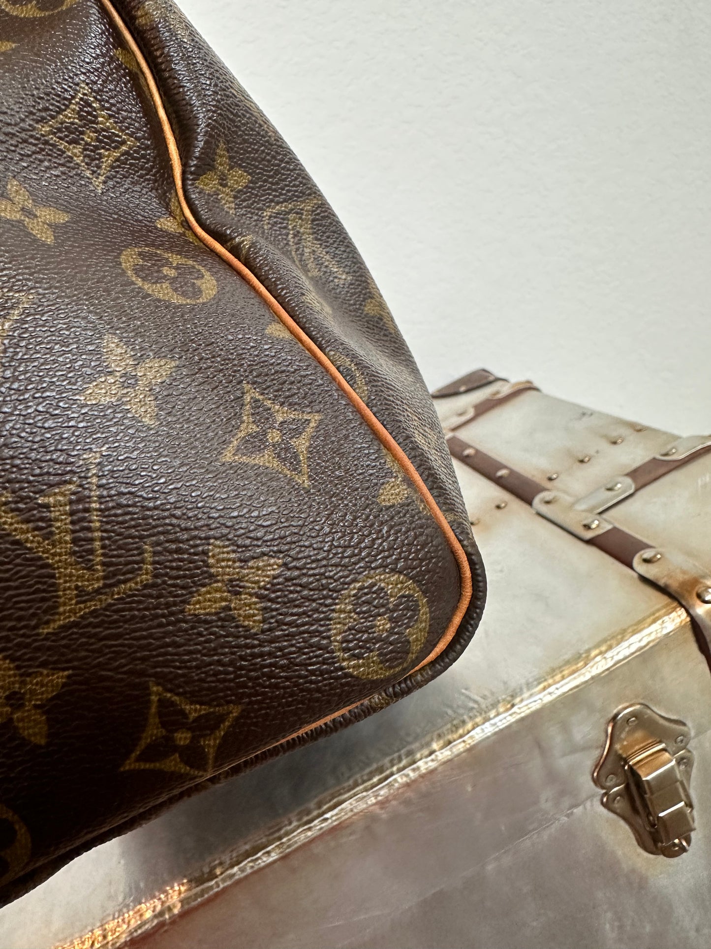 Pre-owned Authentic Louis Vuitton Keepall 45 Monogram Travel Handbag