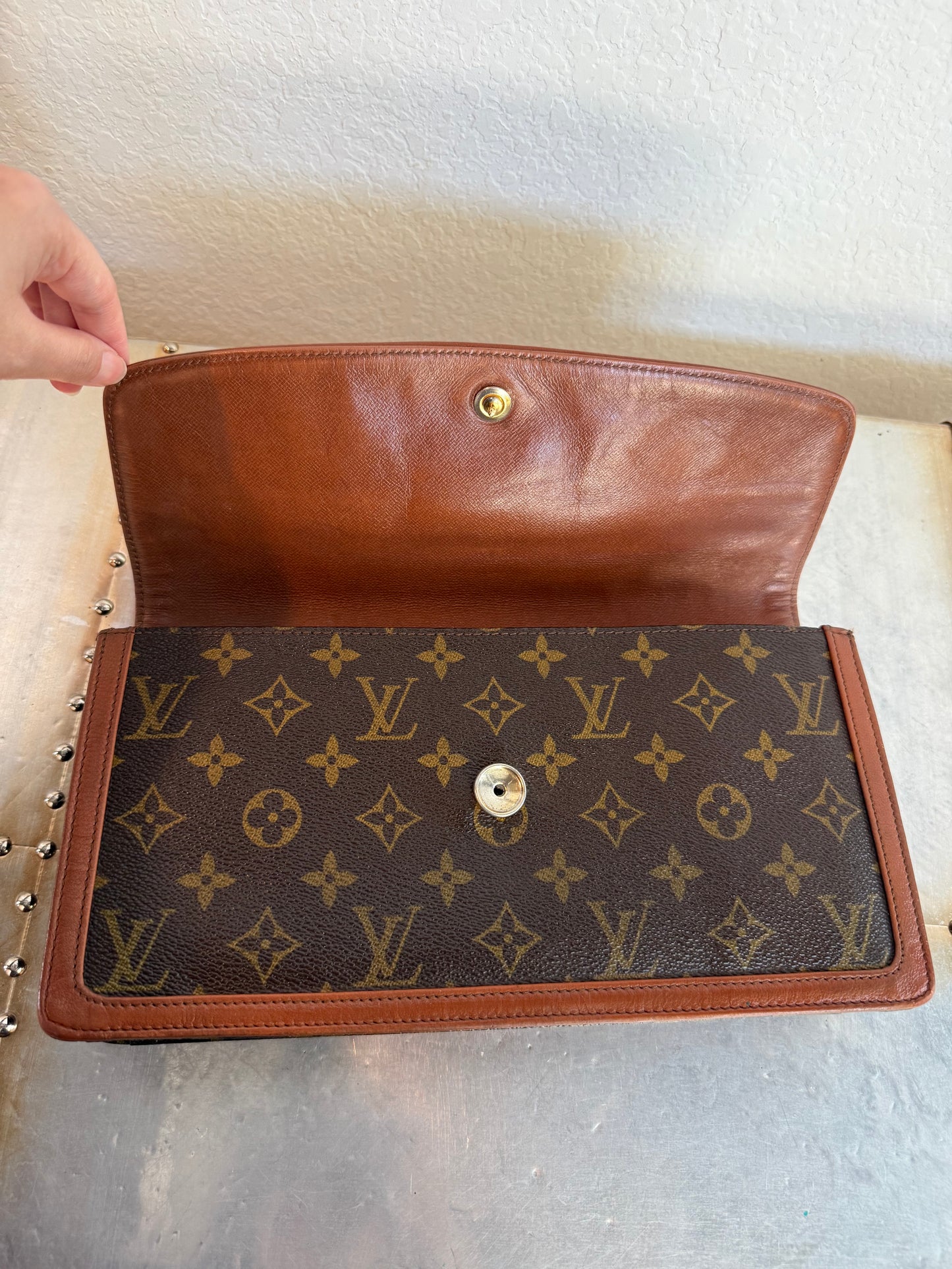 Pre-owned Authentic Louis Vuitton Monogram Dame Clutch Handbag
