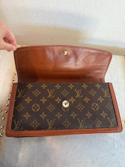 Pre-owned Authentic Louis Vuitton Monogram Dame Clutch Handbag