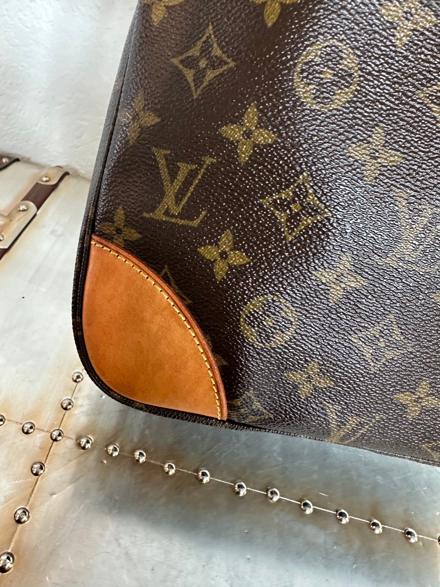 Pre-owned Authentic Louis Vuitton Boulogne 30 Monogram Shoulder Bag