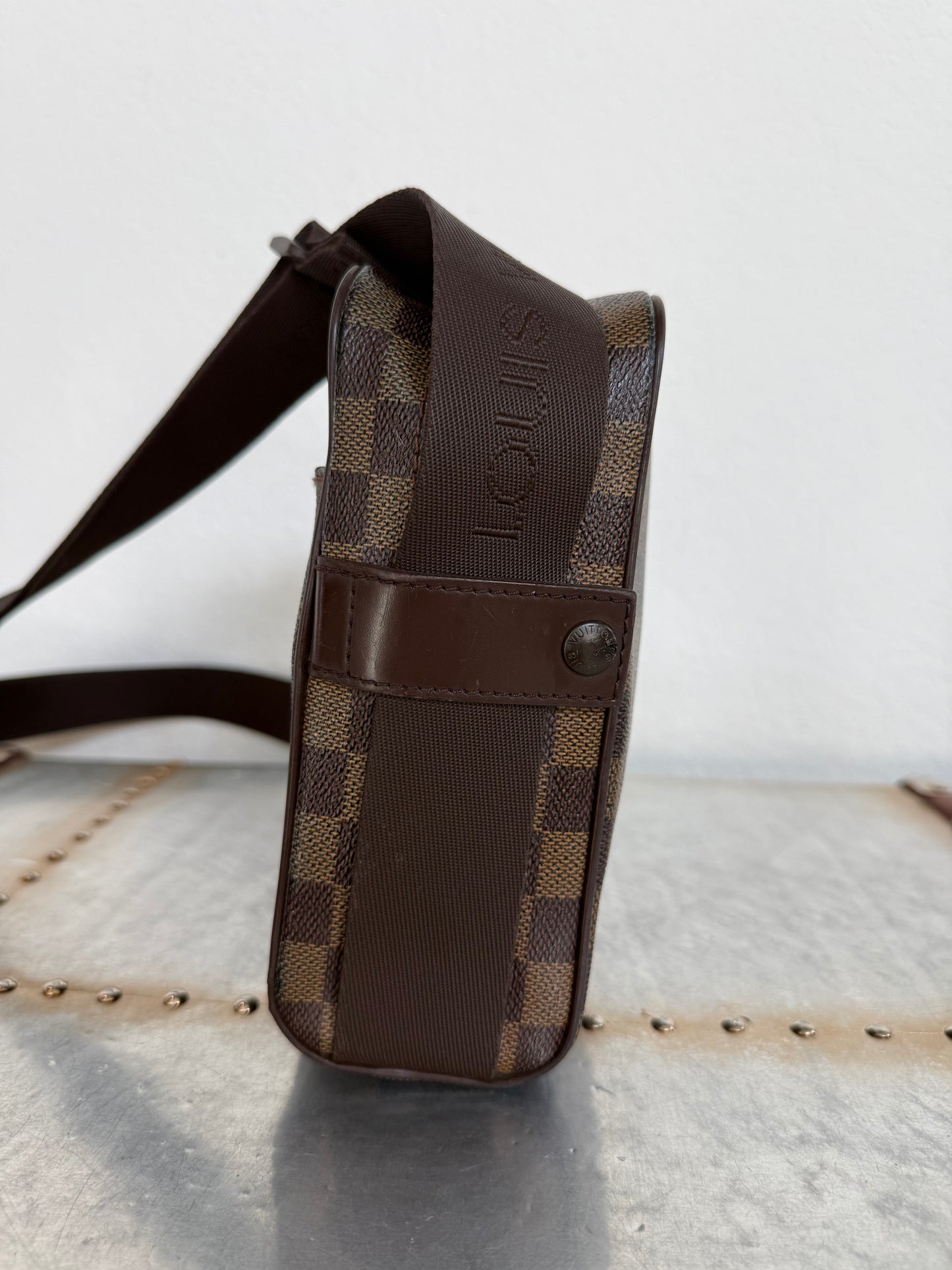 Pre-owned Authentic Louis Vuitton Olav PM  Damier Ebene Crossbody Bag