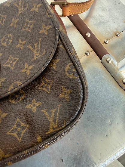 Pre-owned Authentic Louis Vuitton Saint Cloud GM Monogram Crossbody Bag