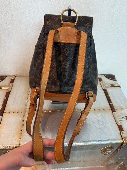 Pre-owned Authentic Louis Vuitton Montsouris MM Monogram Backpack