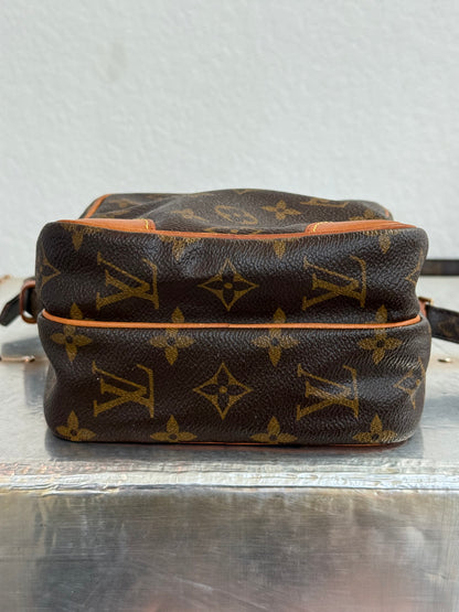 Pre-owned Authentic Louis Vuitton Amazon Monogram Crossbody Bag