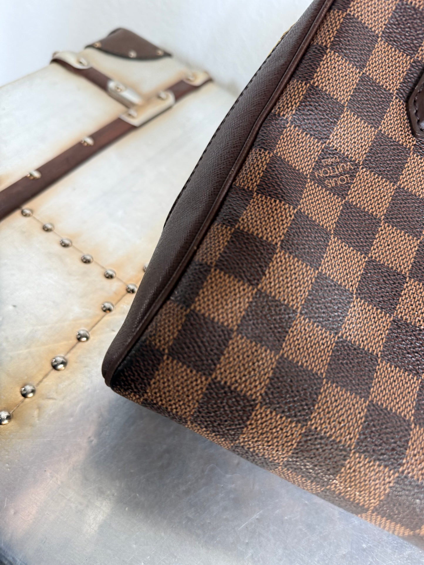 Pre-owned Authentic Louis Vuitton Brera Damier Ebene Handbag