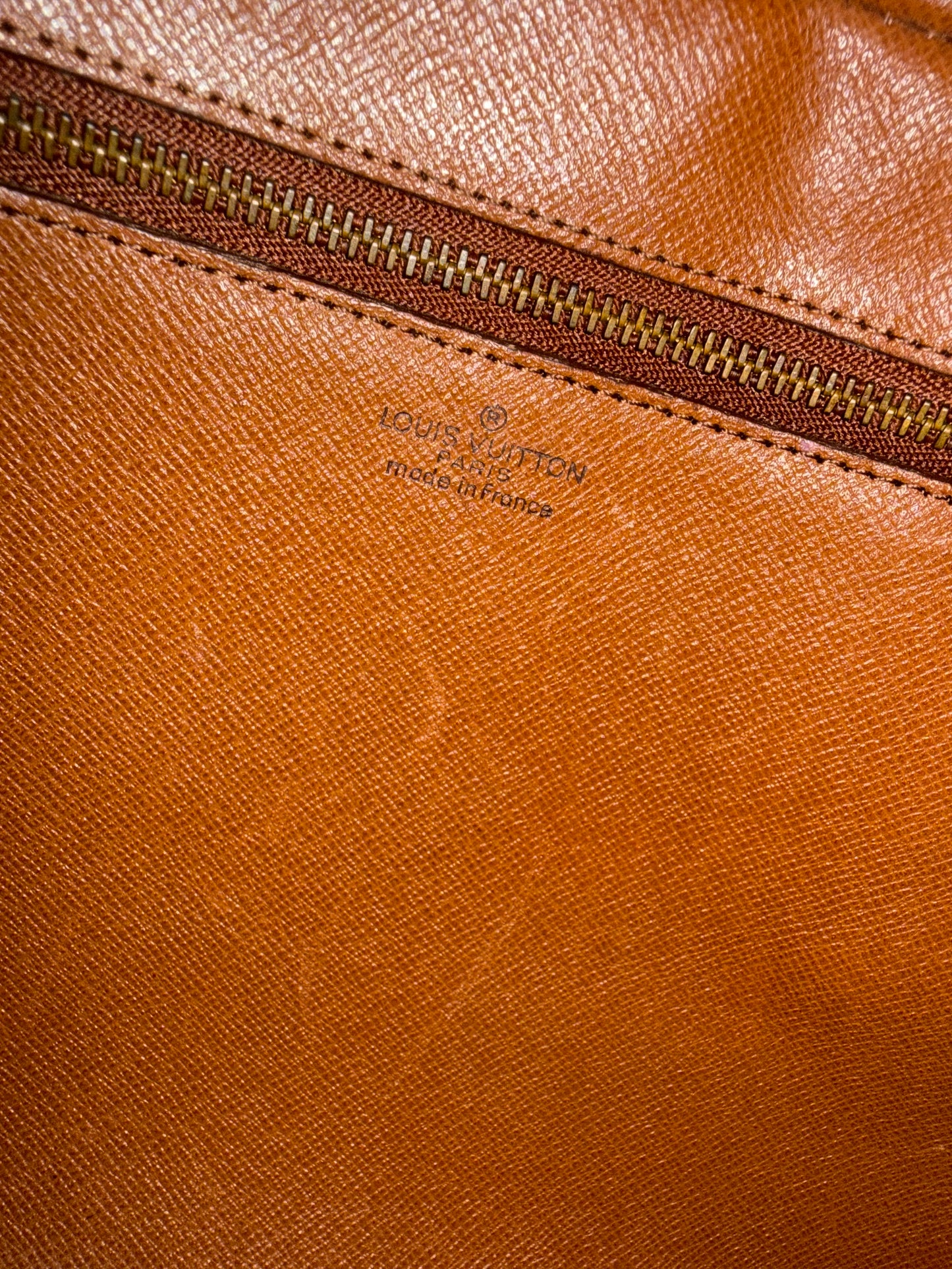 Pre-owned Authentic Louis Vuitton Trocadero 27 Monogram Crossbody Bag