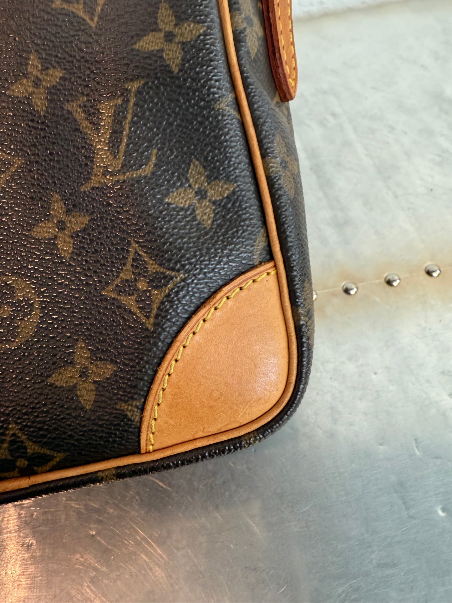 Pre-owned Authentic Louis Vuitton Amazon Monogram Crossbody Bag