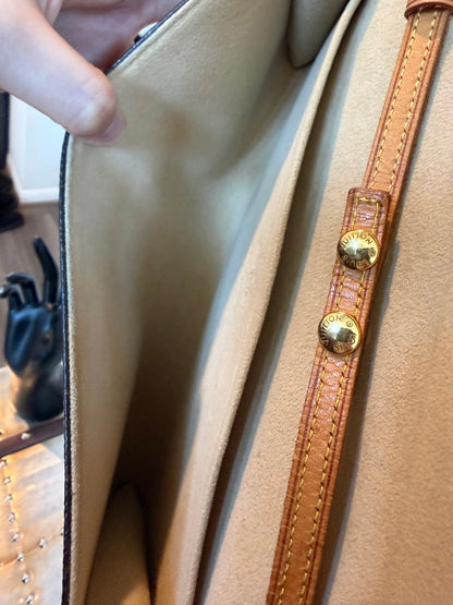Pre-owned Authentic Louis Vuitton Pochette Twin GM Monogram Shoulder Bag