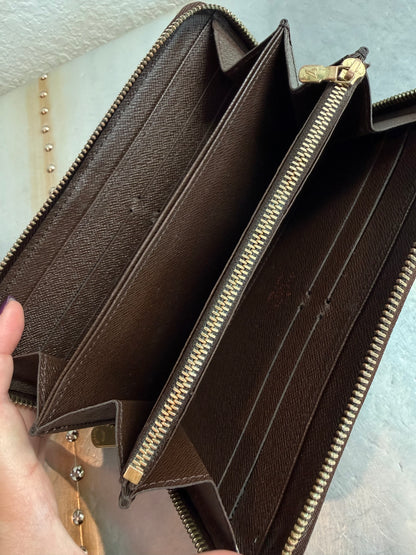 Pre-owned Authentic Louis Vuitton Zippy Damier Ebene Long Wallet