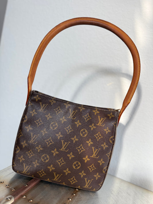 Pre-owned Authentic Louis Vuitton Looping MM Monogram Shoulder Bag