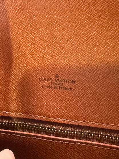 Pre-owned Authentic Louis Vuitton Chantilly PM Monogram Crossbody Bag