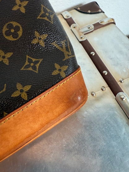 Pre-owned Authentic Louis Vuitton Alma PM Monogram Handbag