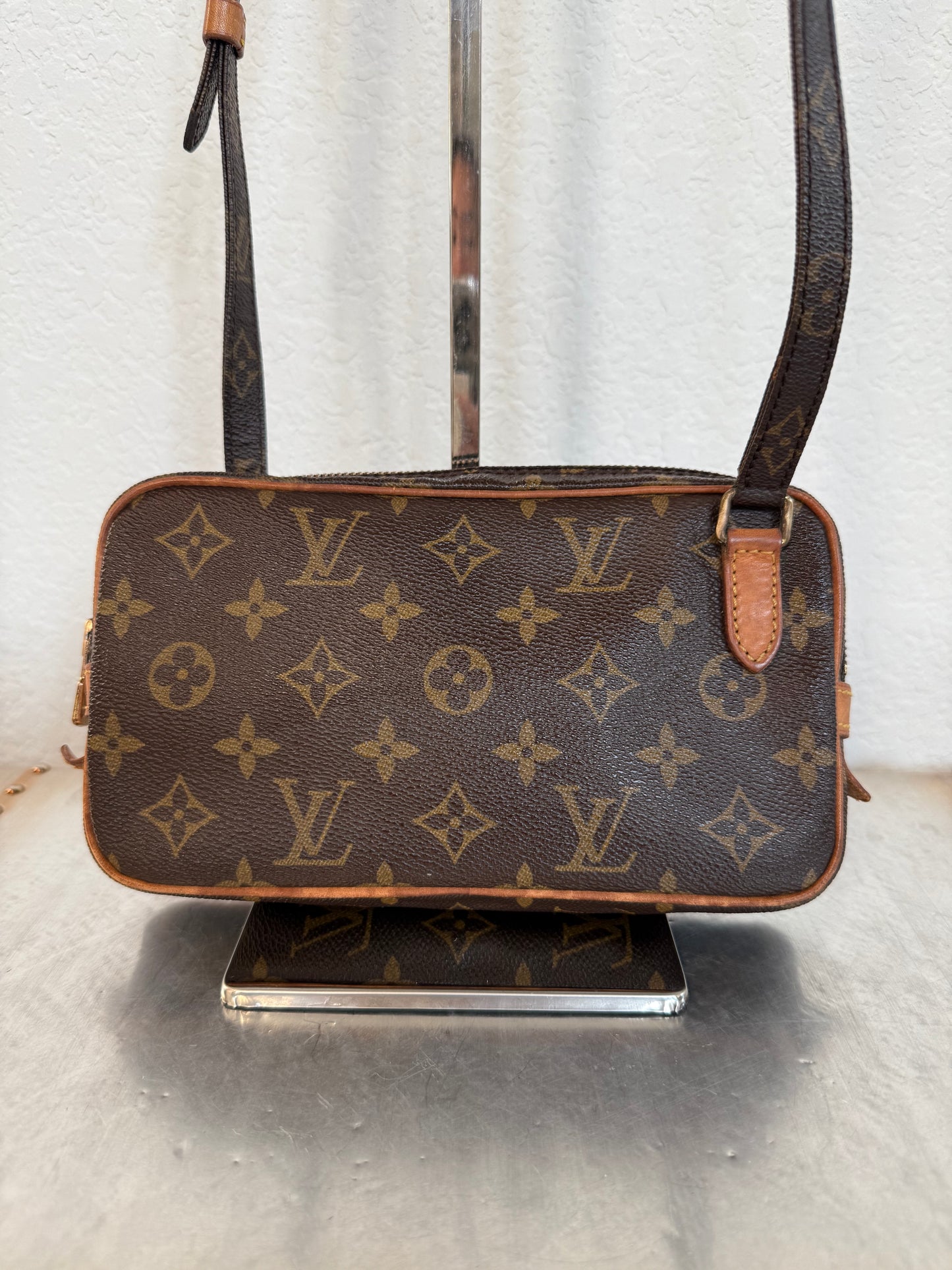 Pre-owned Authentic Louis Vuitton Marly Bandouliere Monogram Crossbody Bag