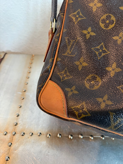 Pre-owned Louis Vuitton Nile PM Monogram Shoulder Bag/ Crossbody Bag