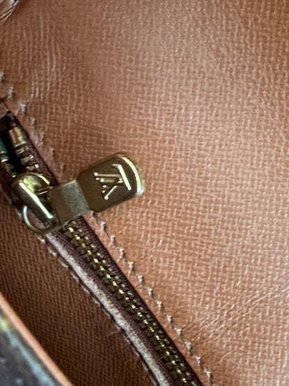 Pre-owned Authentic Louis Vuitton Chantilly PM Monogram Crossbody Bag