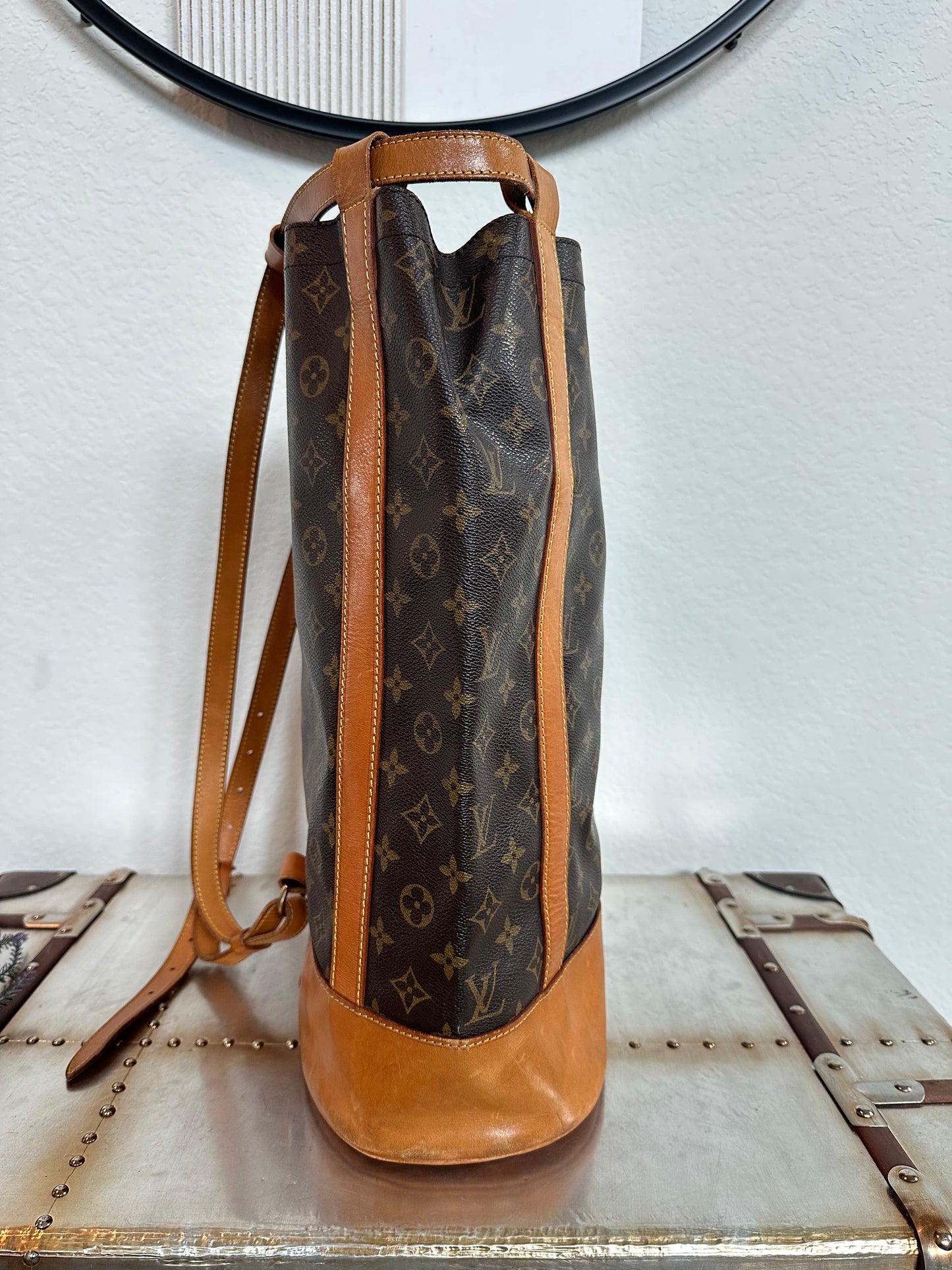 Pre-owned Authentic Louis Vuitton Randonnee GM Monogram Backpack