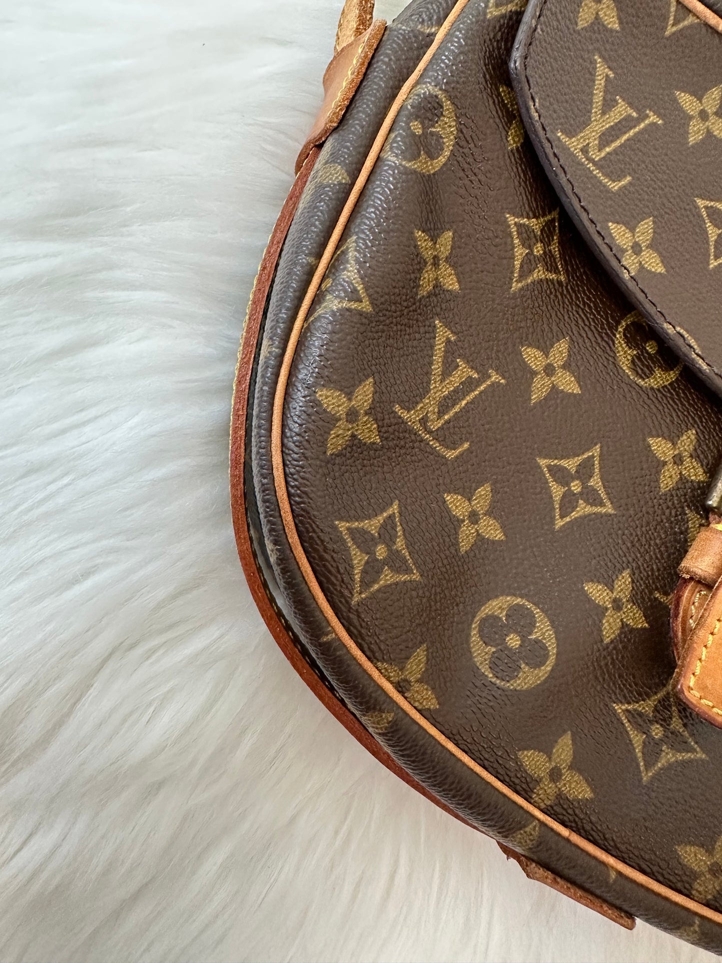 Pre-owned Authentic Louis Vuitton Jeune Fille MM Monogram Crossbody Bag