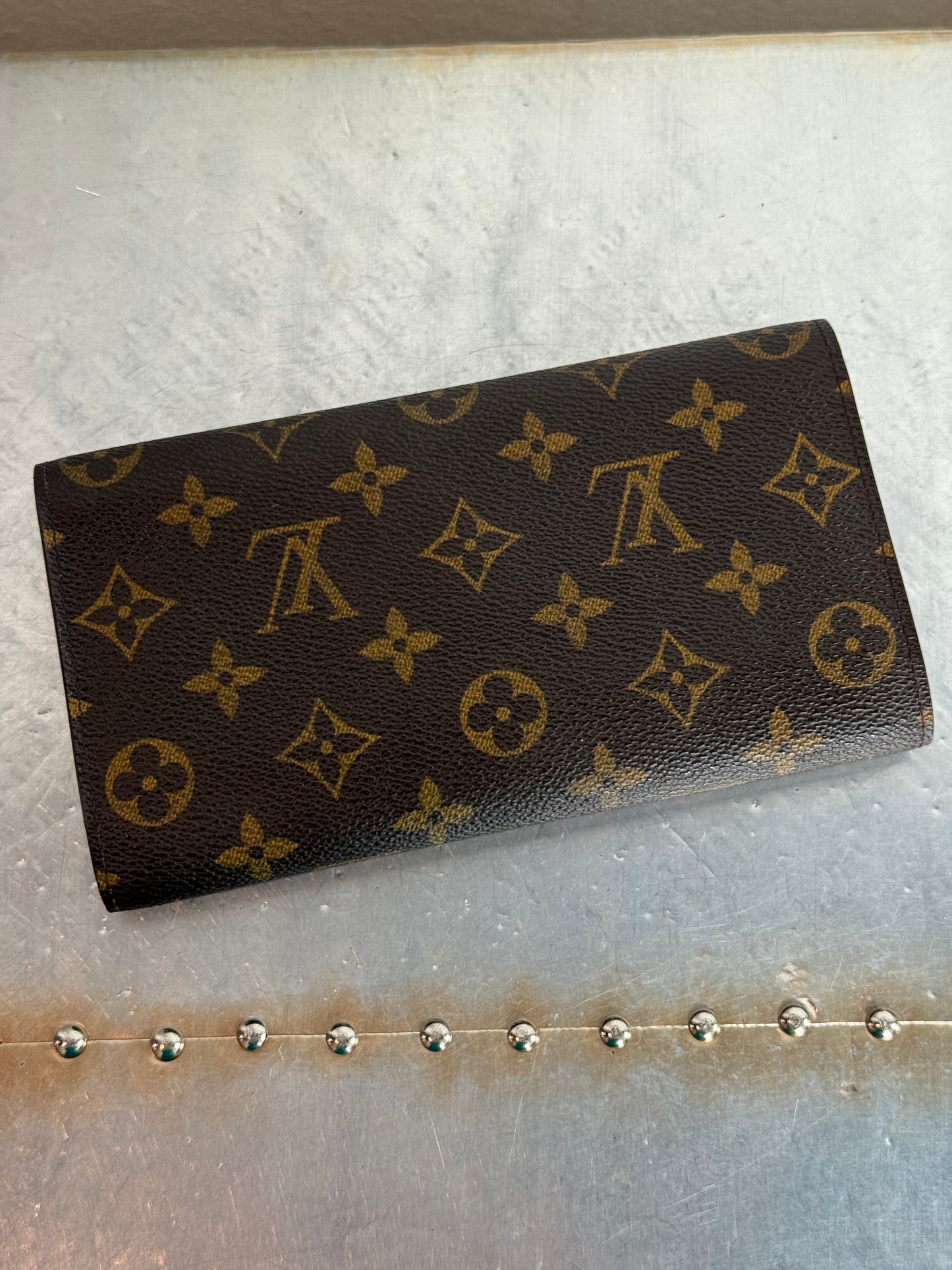 Pre-owned Authentic Louis Vuitton Portefeuille  International Monogram Wallet