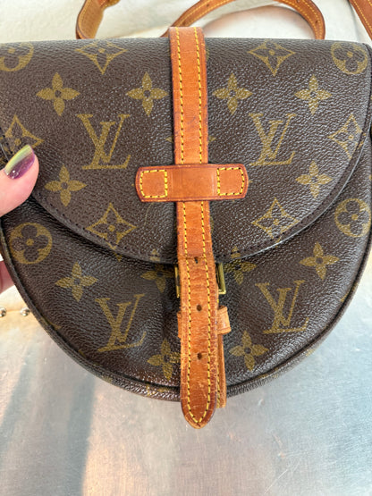 Pre-owned Authentic Louis Vuitton Chantilly PM Monogram Crossbody Bag