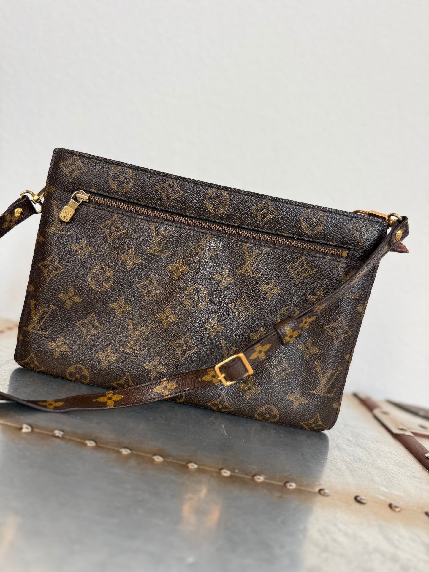 Pre-owned Authentic Louis Vuitton Enghien Monogram Shoulder Bag/ Crossbody Bag