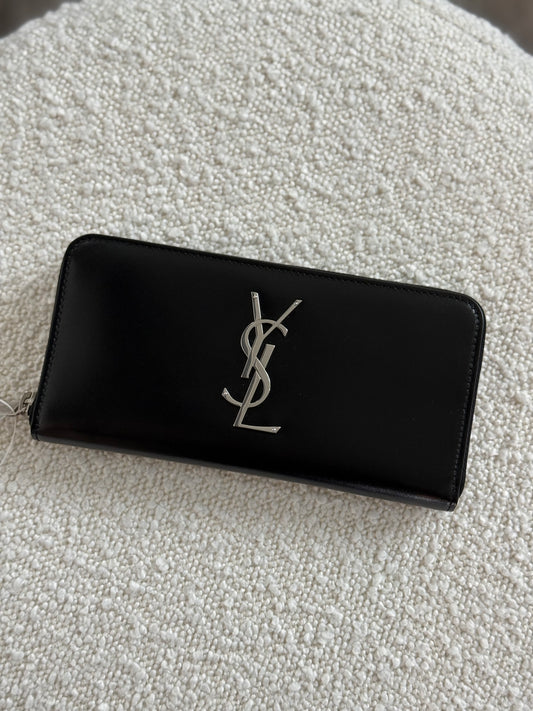 YVES SAINT LAURENT BLACK CASSANDRE ZIP LONG WALLET