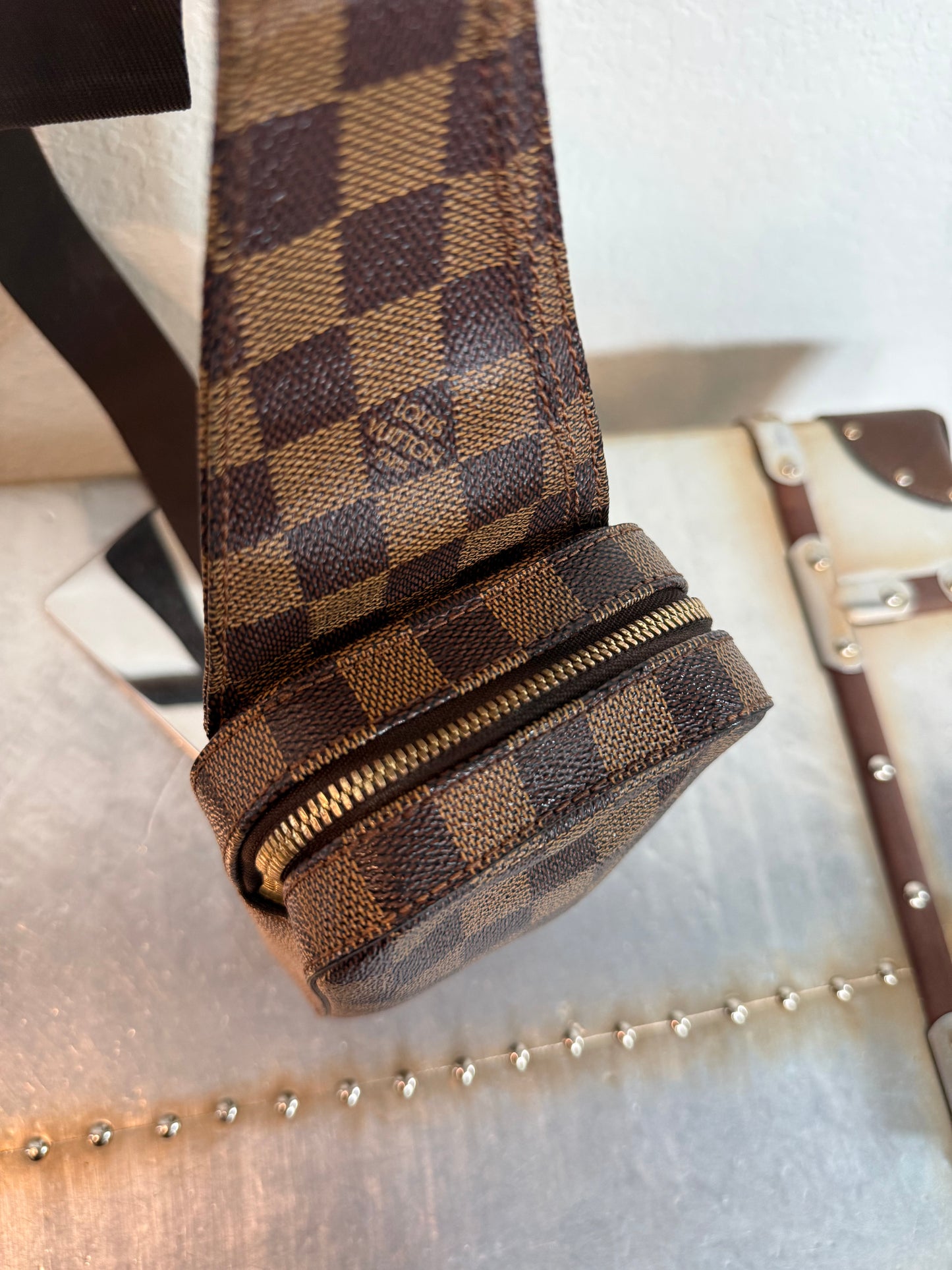 Pre-owned Authentic Louis Vuitton Damier Ebene Geronimos Body Bag