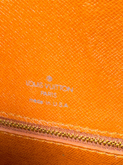 Pre-owned Authentic Louis Vuitton Saint Cloud MM Monogram Shoulder / Crossbody Bag