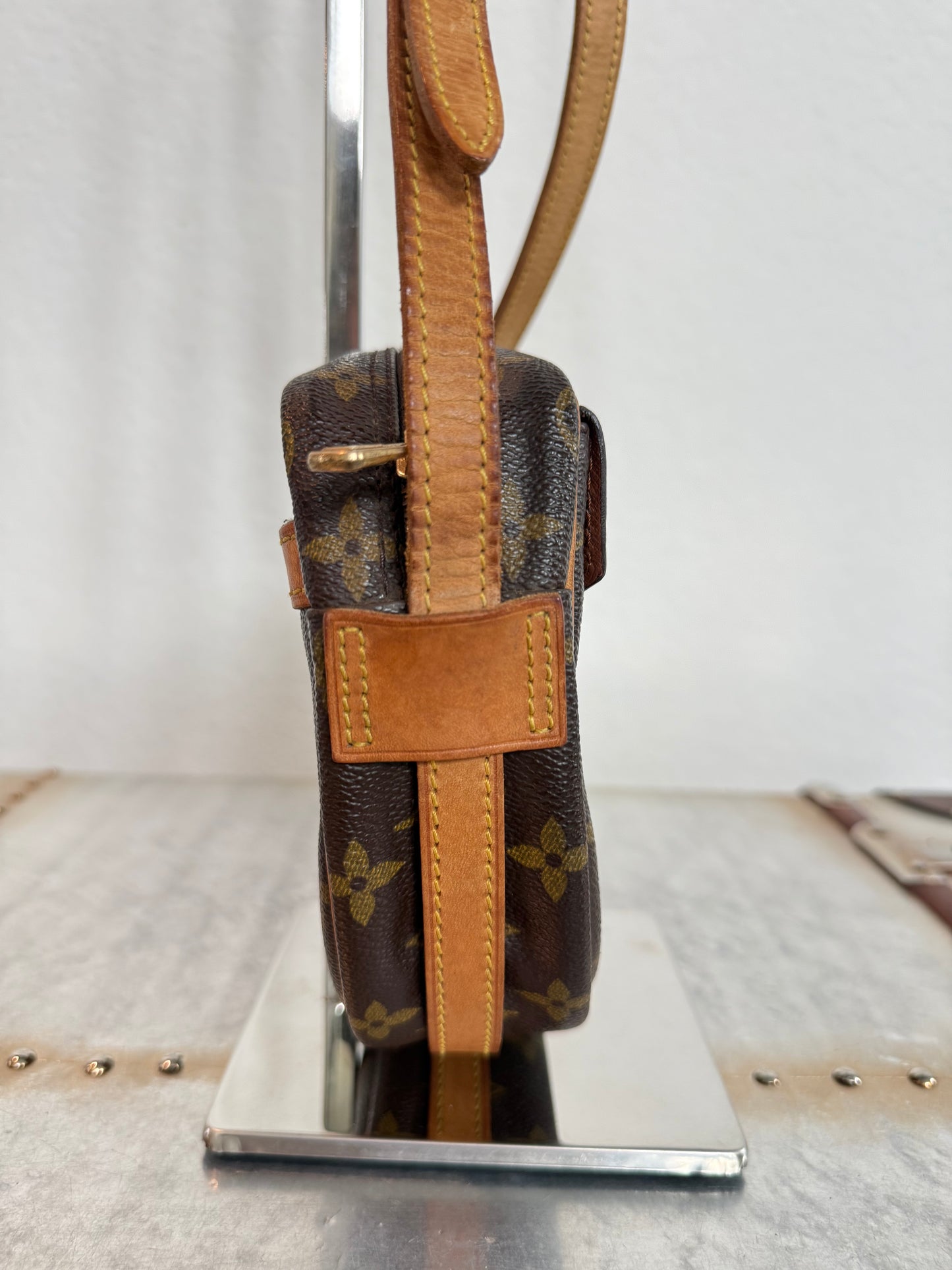 Pre-owned Authentic Louis Vuitton Jeune Fille PM Monogram Crossbody Bag