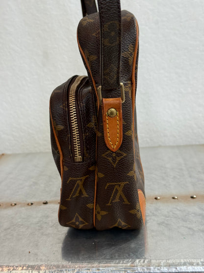 Pre-owned Authentic Louis Vuitton Amazon Monogram Crossbody Bag