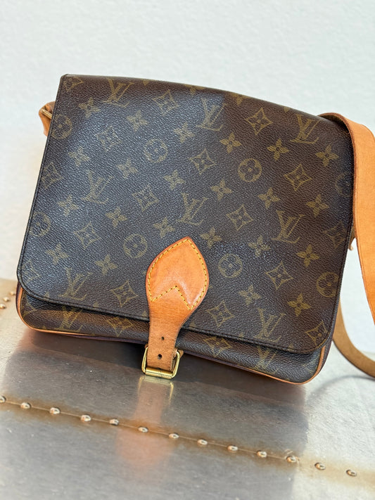 Pre-owned Louis Vuitton Cartouchiere GM Monogram Shoulder / Crossbody Bag