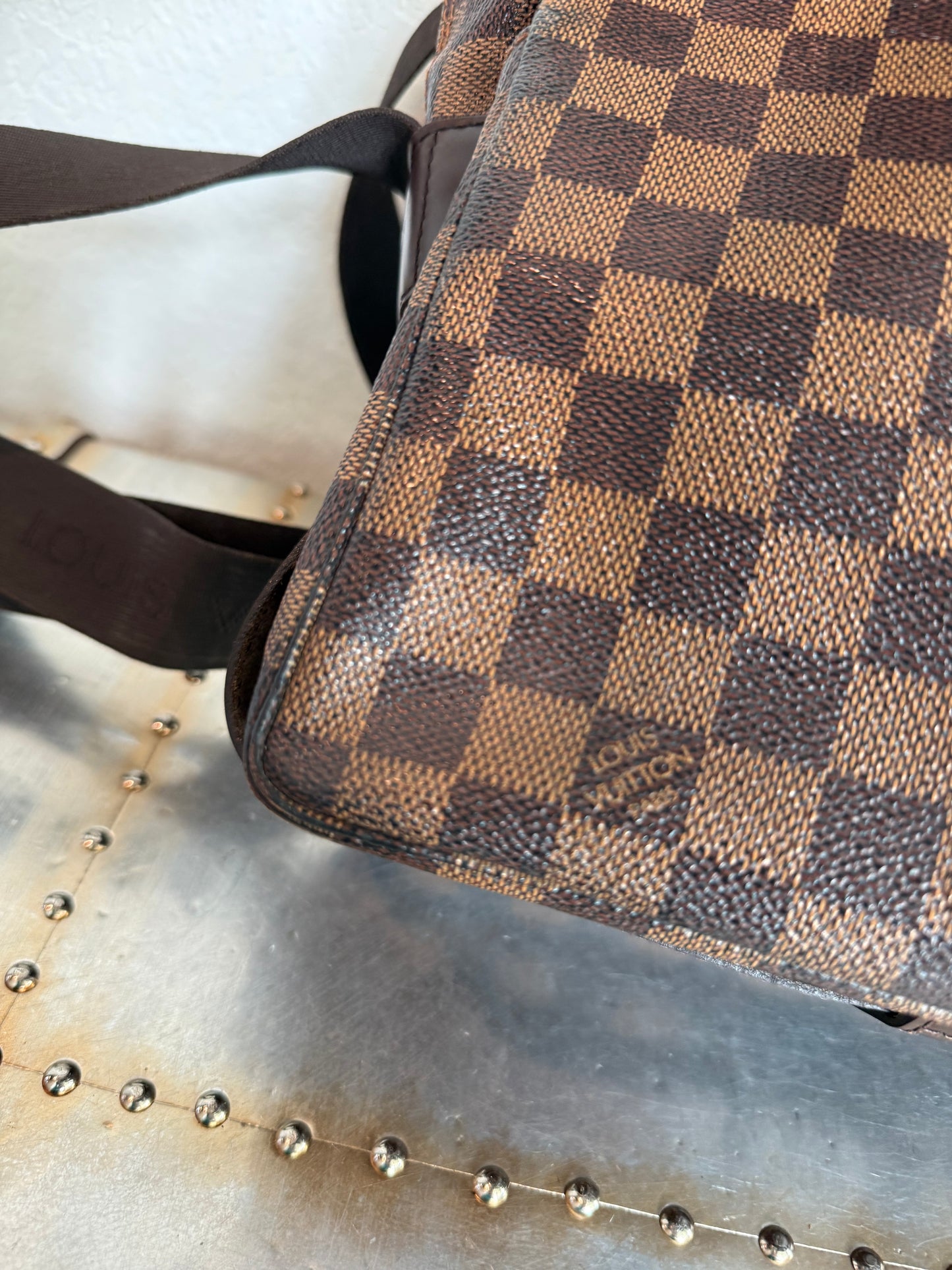 Pre-owned Authentic Louis Vuitton Naviglio Damier Ebene Crossbody Bag