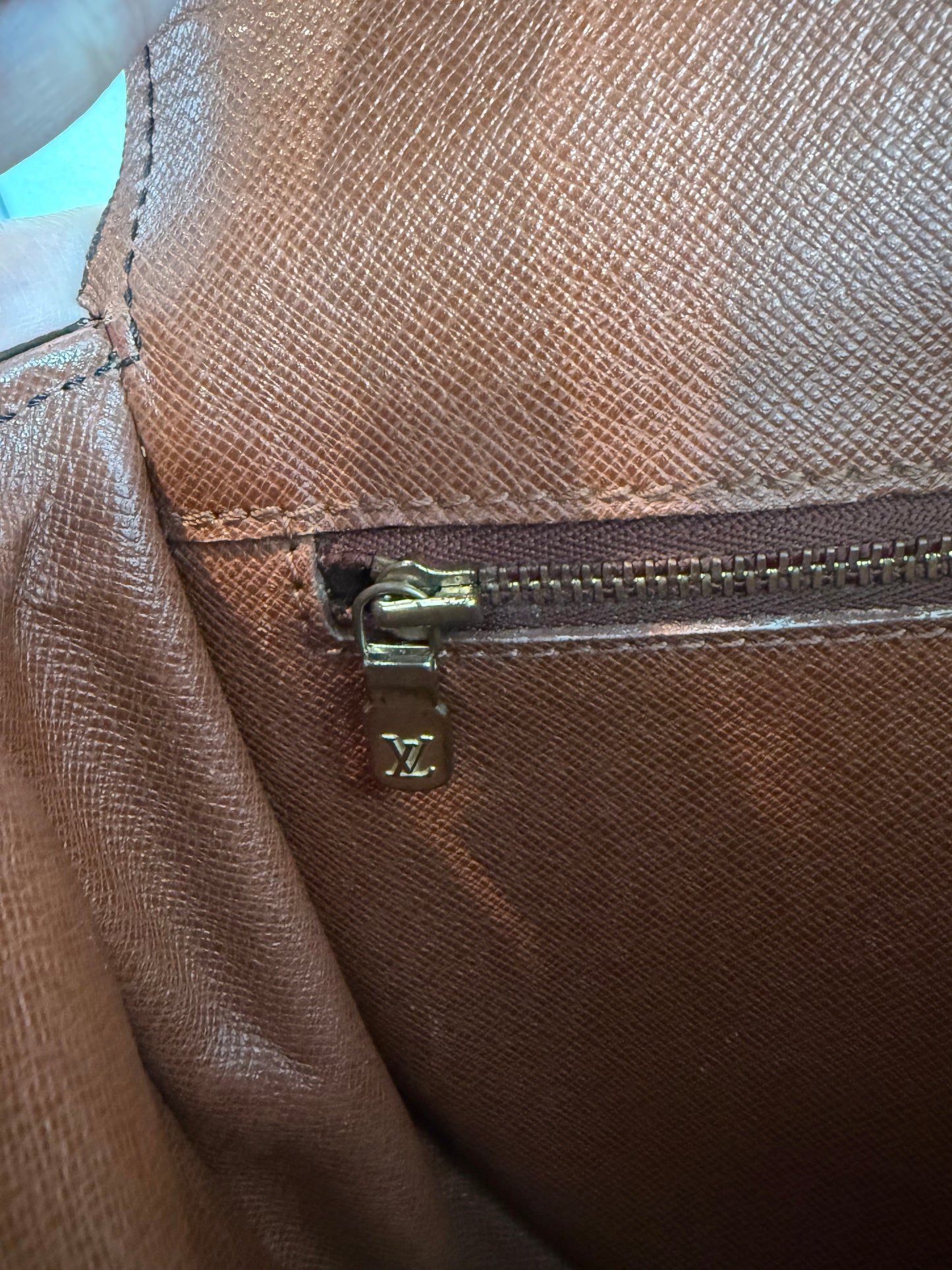Pre-owned Authentic Louis Vuitton Chantilly MM Monogram Crossbody Bag