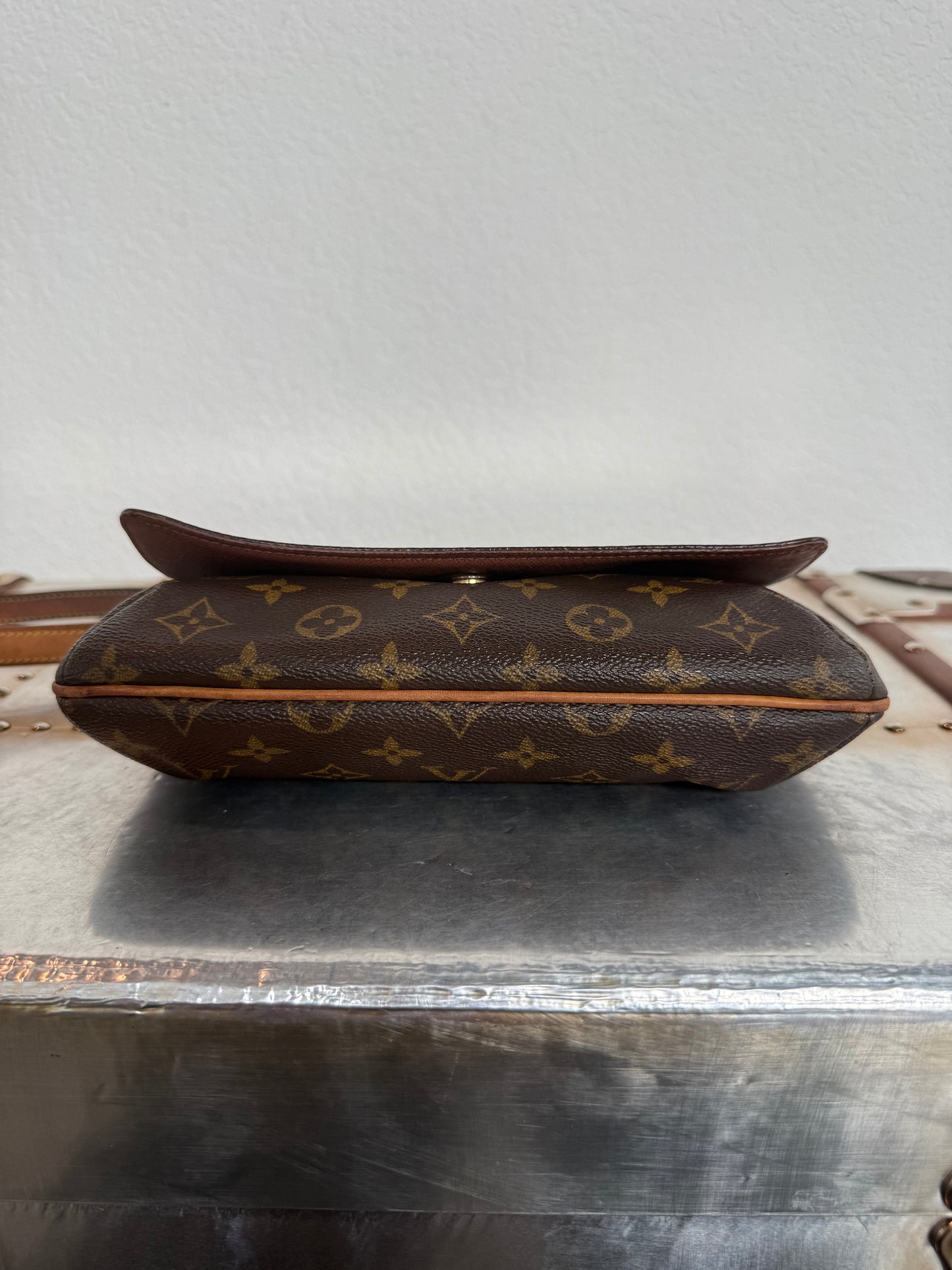 Pre-owned Authentic Louis Vuitton Musette Tango Monogram Shoulder Bag