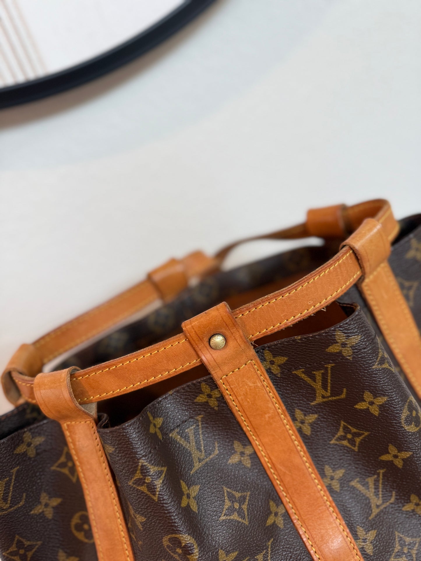 Pre-owned Authentic Louis Vuitton Randonnee GM Monogram Backpack