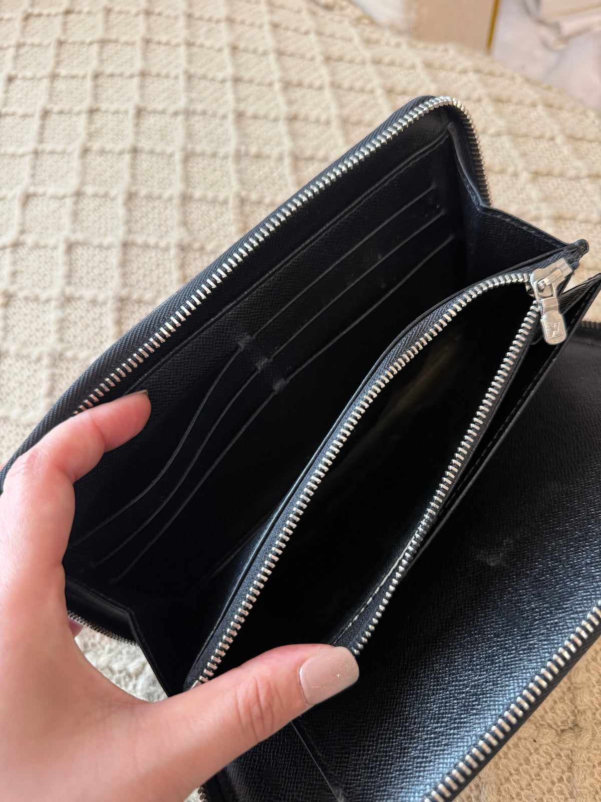 Pre-owned Authentic Louis Vuitton Zippy Organizer Long Wallet