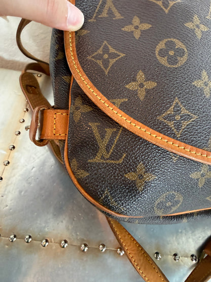 Pre-owned Authentic Louis Vuitton Saumur 30 Monogram Crossbody Bag