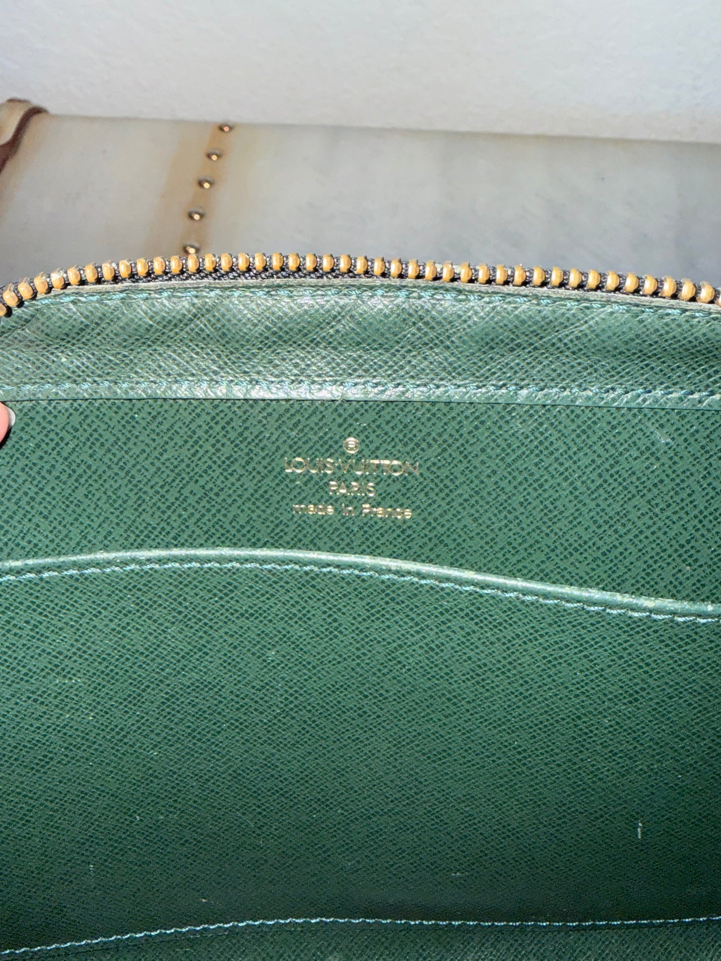 Pre-owned Authentic Louis Vuitton Taiga Baikal Clutch Handbag