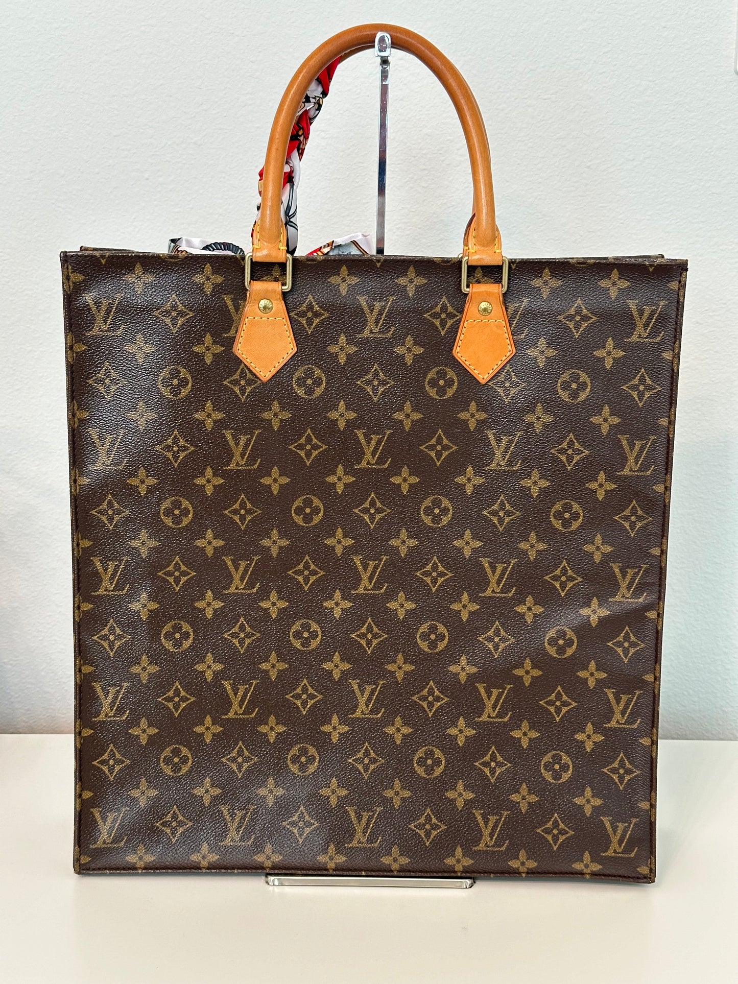 Pre-owned Authentic Louis Vuitton Sac Plat GM Monogram Handbag