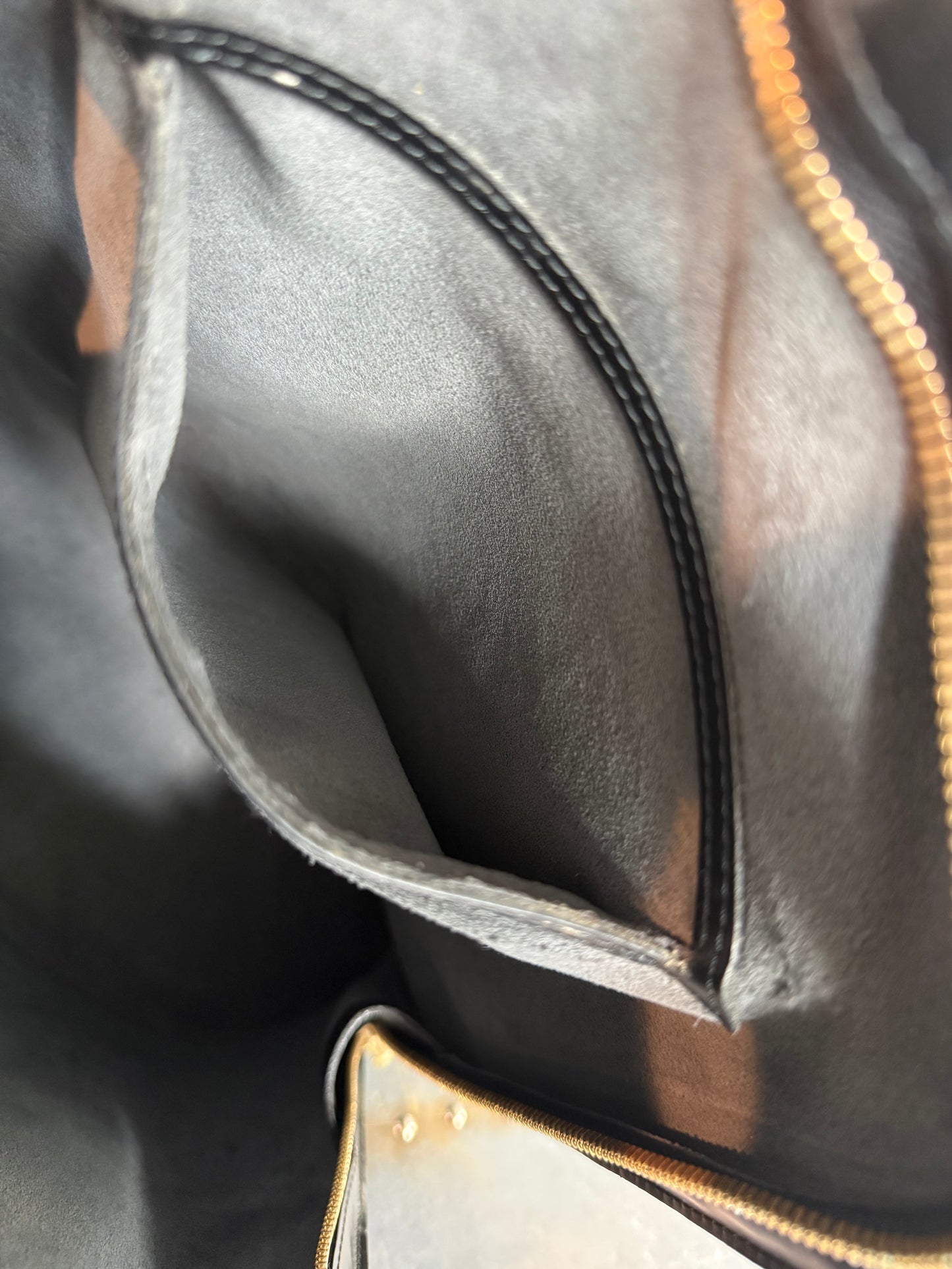 Pre-owned Authentic Louis Vuitton Gobelins Epi Black Backpack